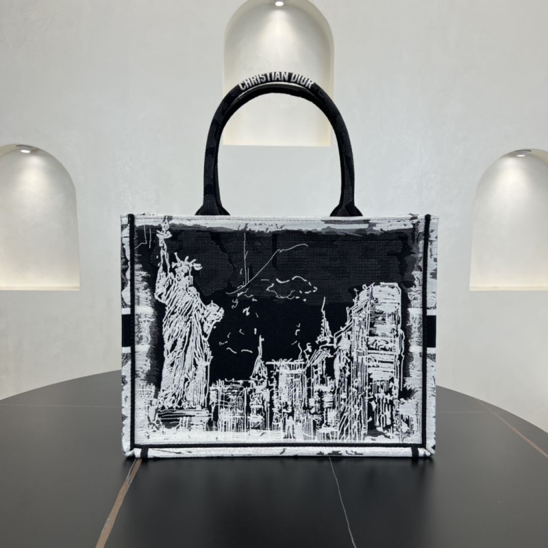 Dior Shopping Bags